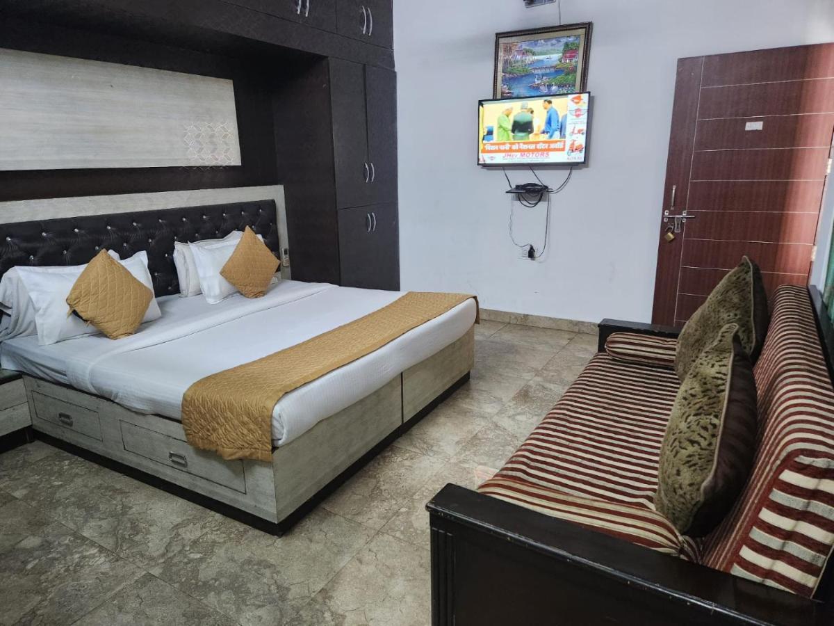 Hotel Cozy Cave New Delhi Exterior photo